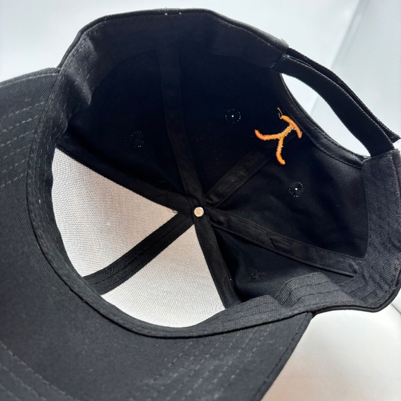 Yellowstone Dutton Ranch Embroidered Logo Adjustable Baseball Hat - Picture 13 of 15